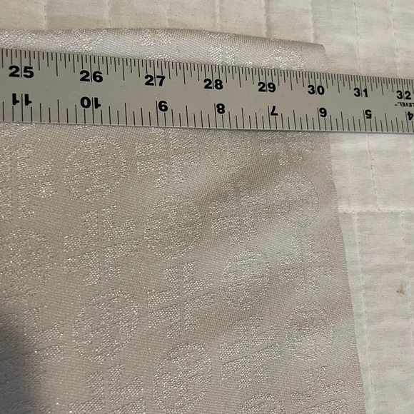 TORY BURCH Jacquard Traveler Scarf In New Ivory Logo Wool Silk Blend 30x76 Wrap - Picture 11 of 15